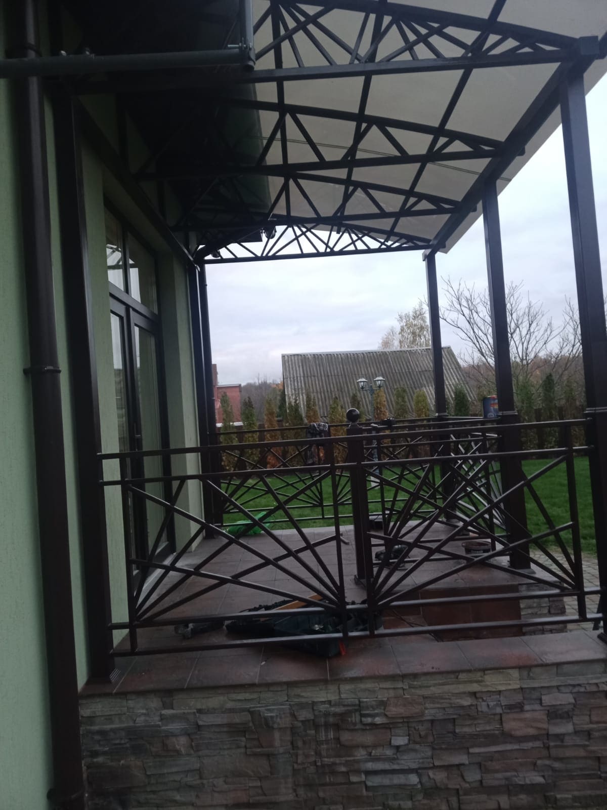 Крыльцо в современном стиле